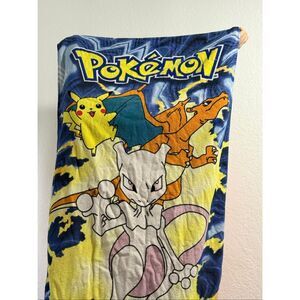 vintage Pokémon "Gotta Catch 'Em All" beach towel featuring Pikachu, Charizard,